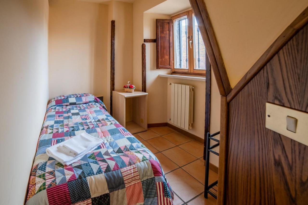 Dimora Fresilia Casa Vacanze Opi Ngoại thất bức ảnh