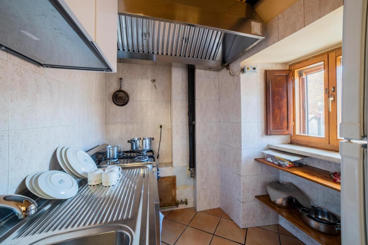 Dimora Fresilia Casa Vacanze Opi Ngoại thất bức ảnh