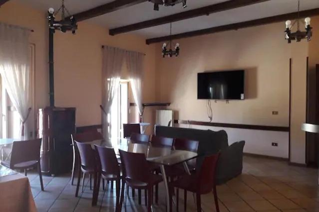 Dimora Fresilia Casa Vacanze Opi Ngoại thất bức ảnh